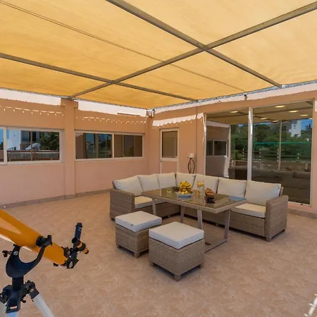 Modular With Heated Pool Artemis Greece Semesterbostad