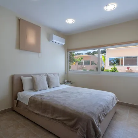 Modular With Heated Pool Artemis Greece *