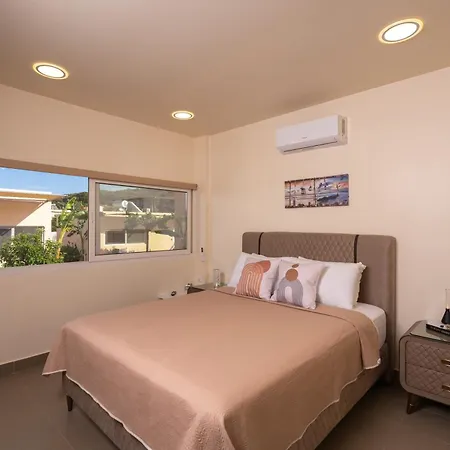 Modular With Heated Pool Artemis Greece